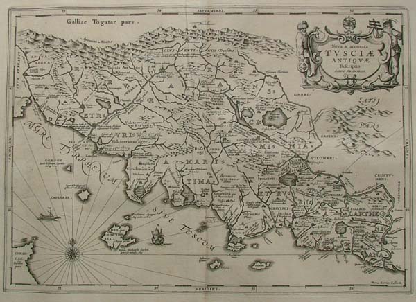map Tusciae antiquae descriptio by Papierformaat is 66 X 54 cm, Vouw lichtbruin, scheurtje tot mar